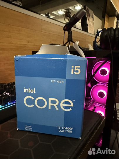 Процессор Intel Core i5 - 12400F