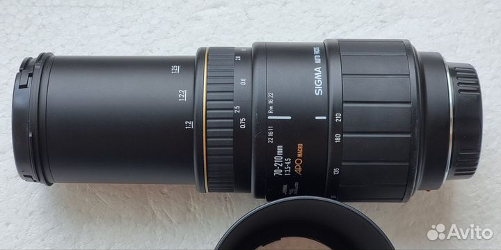 Sigma 70-210 f/3.5-4.5 APO for Sony Minolta