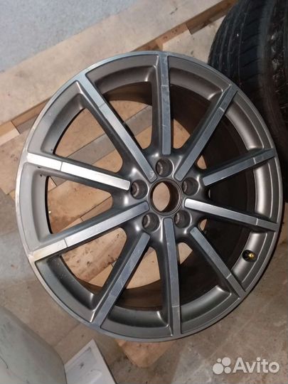 Оригинальный диск R19 Audi