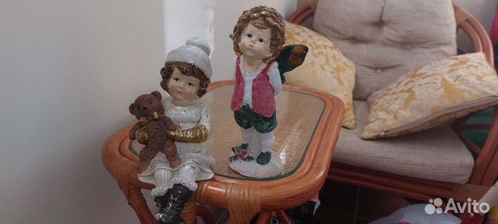 Статуэтки мальчик и девочка