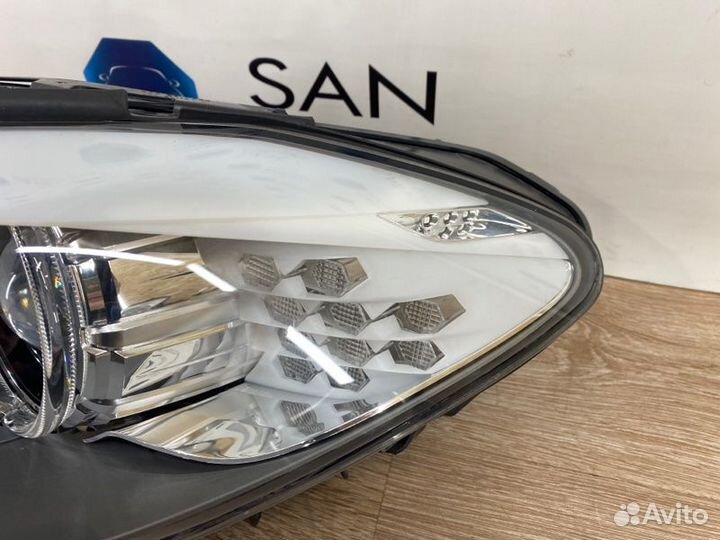 Фара биксеноновая адаптивная передняя левая Bmw 5