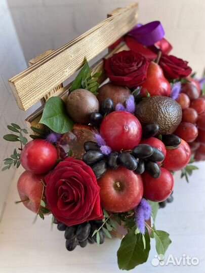 Ящик с фруктами,фруктовый букет