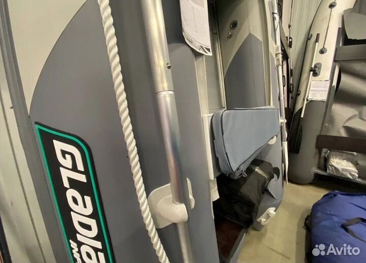 Лодка пвх Gladiator C370AL светло/темно-серый