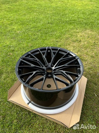 Кованные диски r22 BMW / Mercedes в наличии