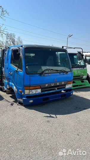 Кабина на Mitsubishi fuso Fighter