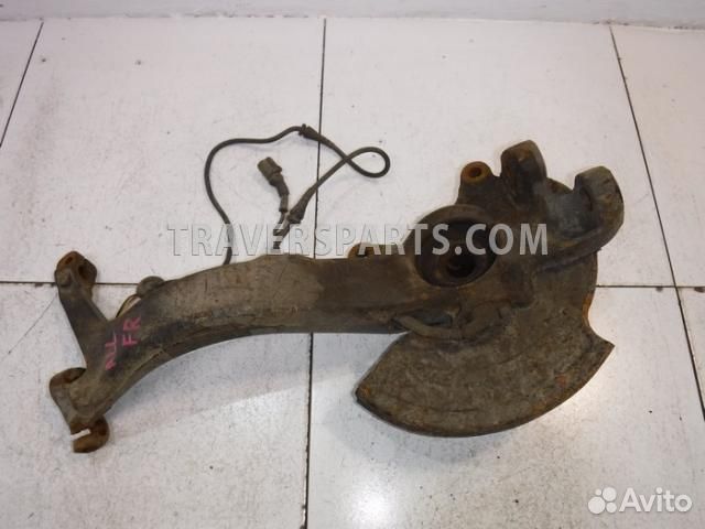 Кулак передний правый Ауди