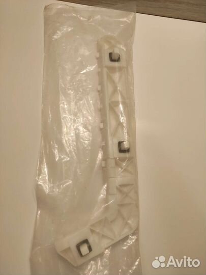 Кронштейн бампера заднего Renault Koleos