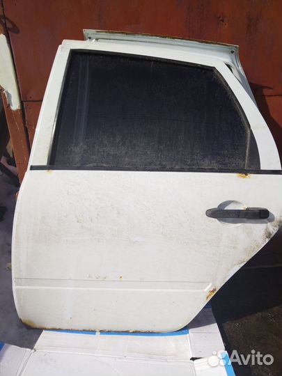 Продам двери калина 2 хэтчбек