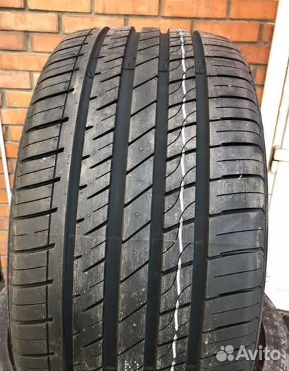 Grenlander L-Zeal56 265/40 R18 101W