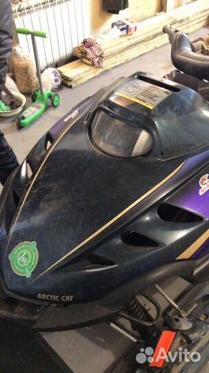 Продам снегоход Arctic Cat