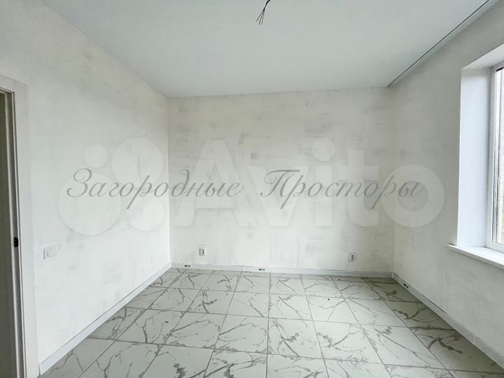 Коттедж 112 м² на участке 11 сот.