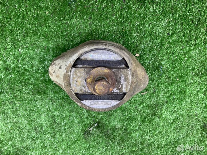 Подушка коробки передач Audi A6 C5 5313