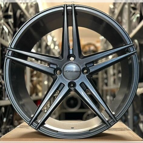 Литые диски Vossen VPS-302 7.5×R17 4×100