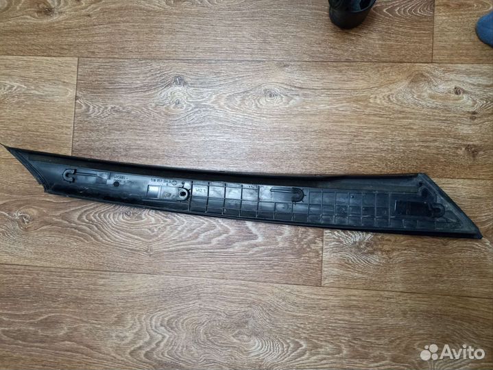 Накладка лобового skoda fabia2