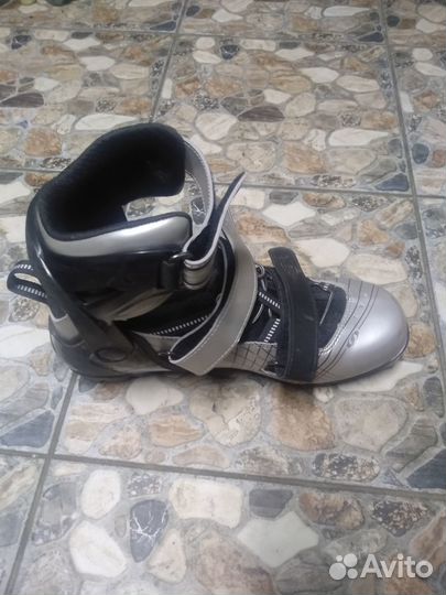Продам ботинки для лыжероллеров