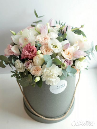 Цветы в коробке