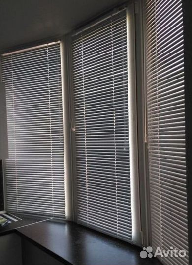 Рулонные кассетные шторы блекаут C40255-W5217