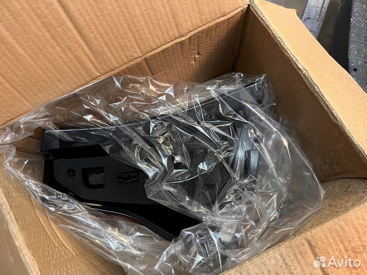 Фонарь правый Renault sandero