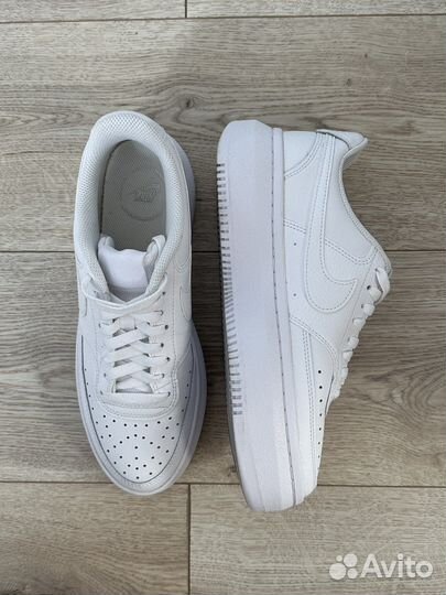 Кроссовки nike 40