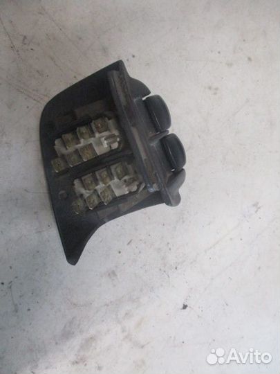 Панель управления стеклоподъемниками (водительская