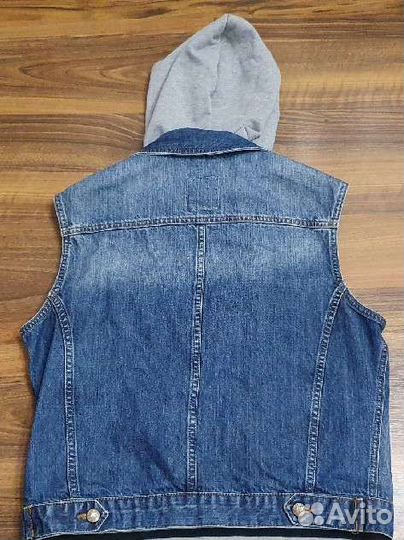 Джинсовый жилет для мальчика