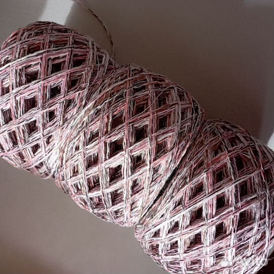 Пряжа. Красивая смотка с люрексом