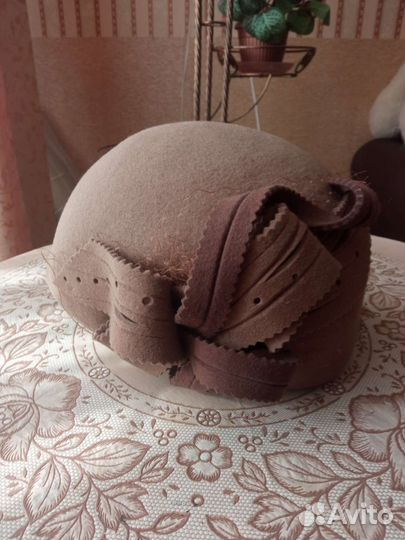 Шляпа фетровая женская