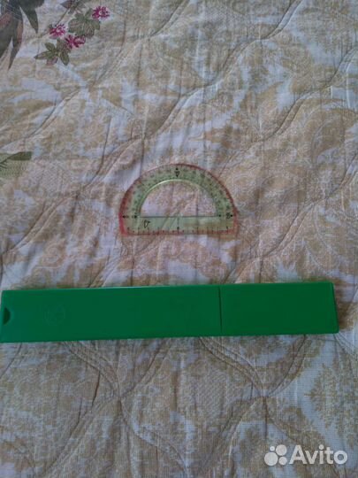 Логарифмическая линейка и транспортир