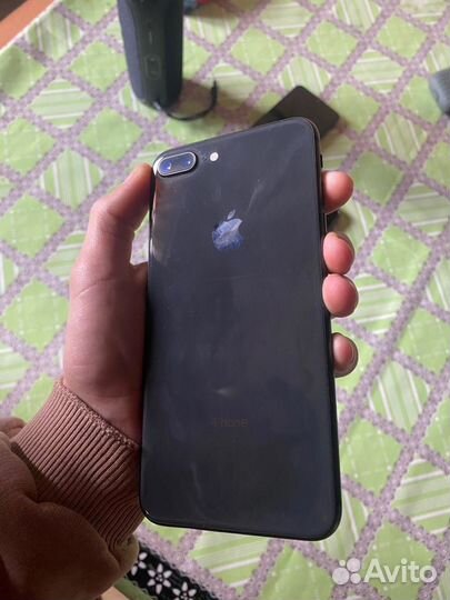 iPhone 8 Plus, 128 ГБ