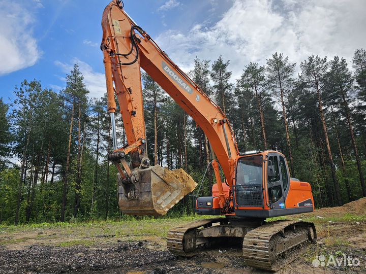 Гусеничный экскаватор DOOSAN Daewoo DX255LCA, 2013