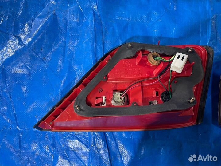 Стоп-сигнал Nissan Gloria HY34 VQ30DET 2004