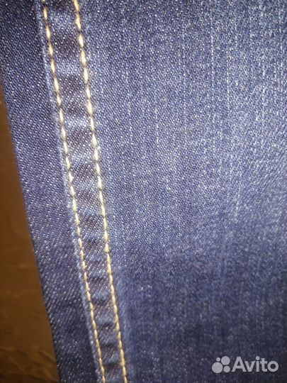 Джинсы слим женские