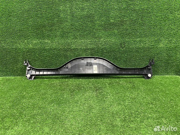 Накладка люка задняя BMW X7 G07