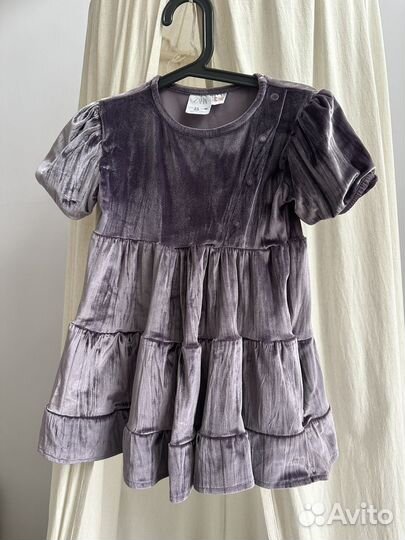 Платье zara бархатное 98