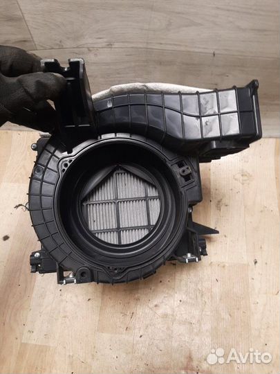 Корпус мотора печки Hyundai Solaris хэтчбек G4FA