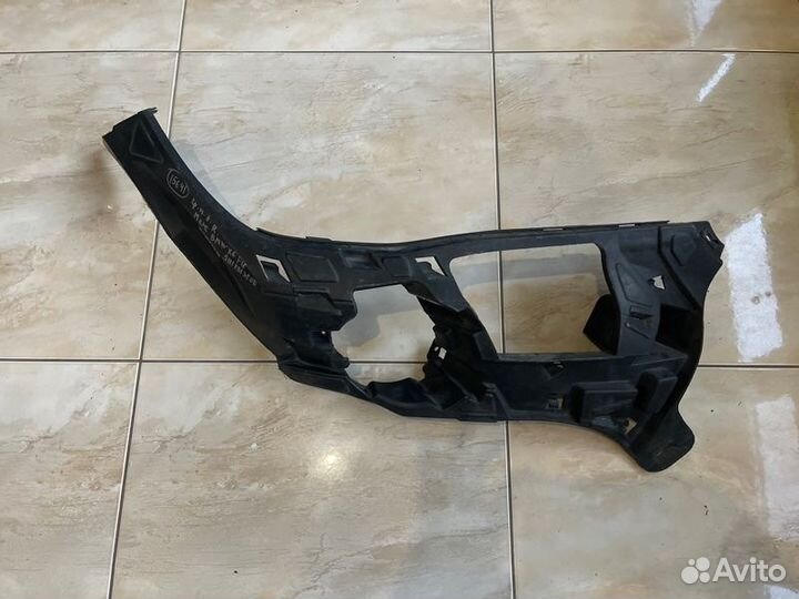 Кронштейн бампера передний правый Bmw X 6 F 16 С