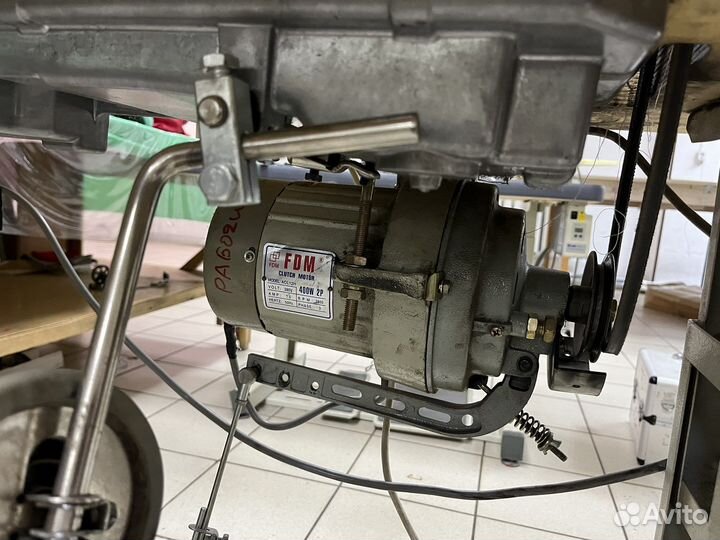 Проиышленная швейная машина