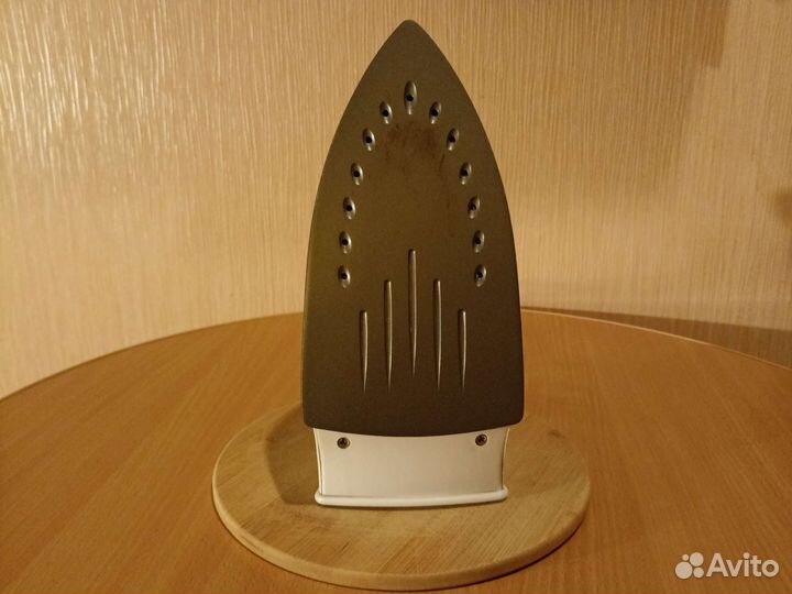 Утюг Scarlett рабочий SC-1134s