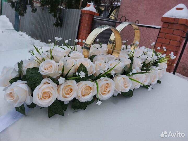 Свадебные украшения на машину