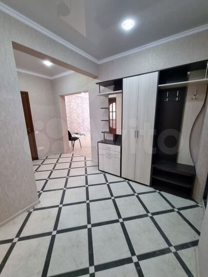 2-к. квартира, 71,6 м², 10/18 эт.