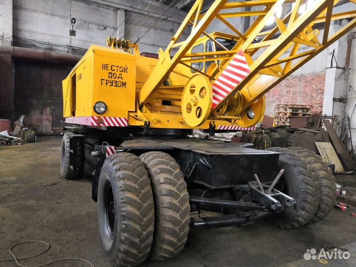 Самоходный кран Юргинец кс-4361А