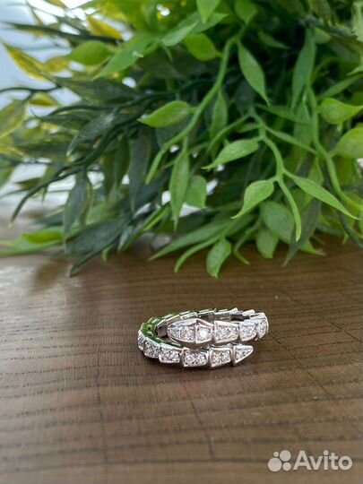 Кольцо bvlgari Serpenti