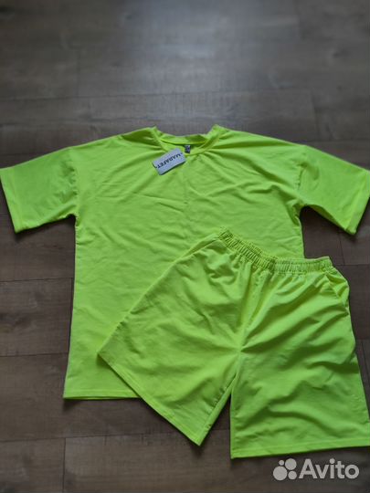 Костюм с шортами