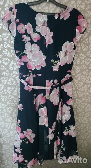 Нарядное женское платье размер 44-46