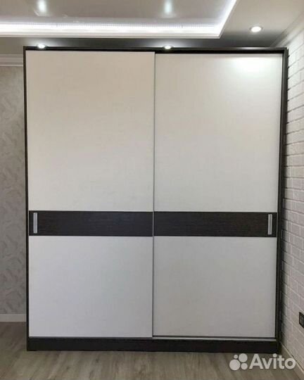 Угловой шкаф купе