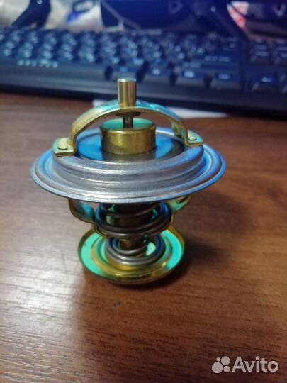 Термостат Volvo