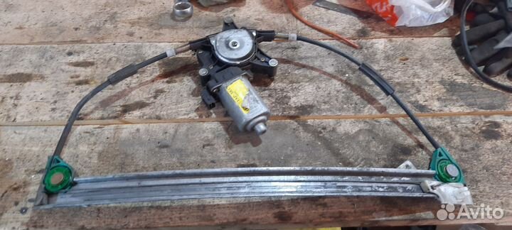 Стеклоподъемник Iran Khodro Samand 2003)