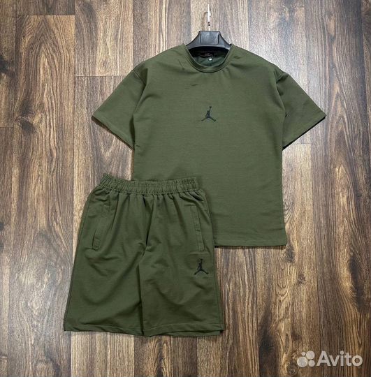 Костюм мужской