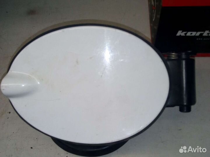 Лючок бензобака Форд Куга 1