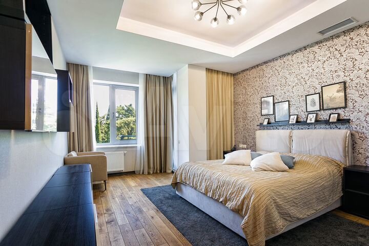 2-к. квартира, 109 м², 3/9 эт.